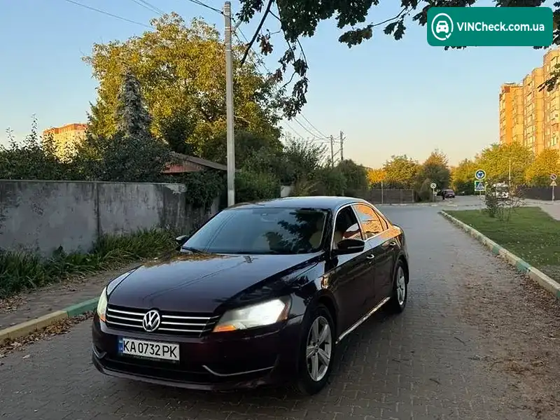 Volkswagen Passat 2012, фото з оголошення 2 з 20, VIN 1VWBP7A38DC050121