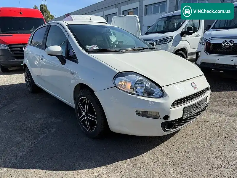 Fiat Grande Punto 2013, фото з оголошення 2 з 20, VIN ZFA19900001931321