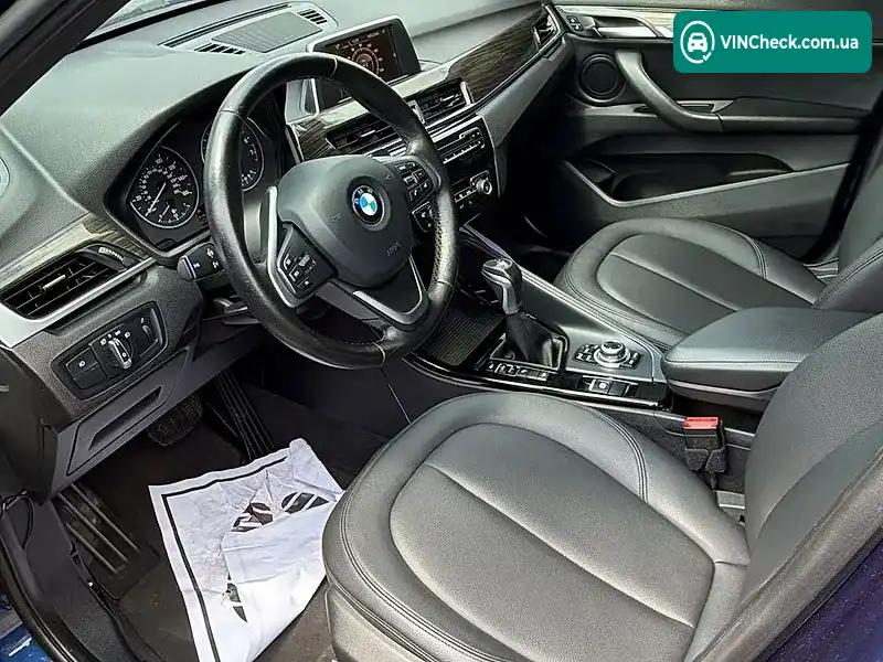 BMW X1 2016, фото з оголошення 2 з 9, VIN WBXHT3C39G5E47818