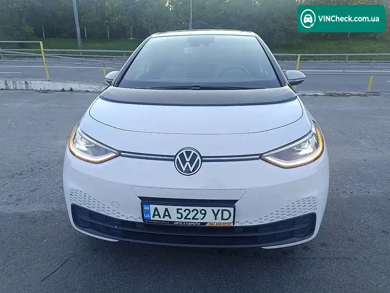 Volkswagen ID.3 2020, фото з оголошення 2 з 20, VIN WVWZZZE1ZLP005137