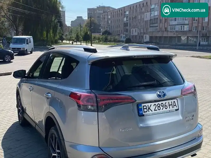 Toyota RAV4 2017, фото з оголошення 1 з 20, VIN JTMWRREV70D043784