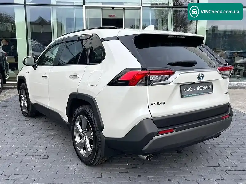 Toyota RAV4 2021, фото з оголошення 2 з 10, VIN JTMDW3FV00D121012