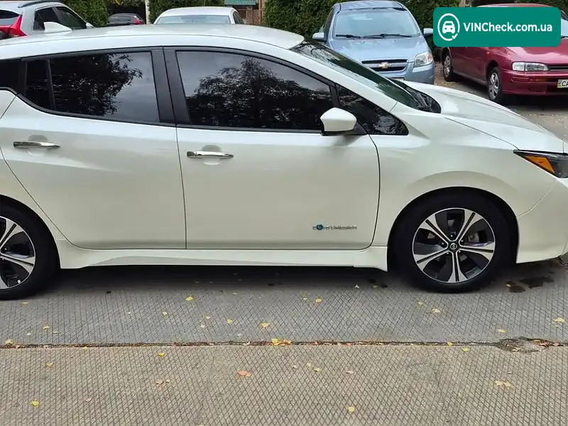 Nissan Leaf 2019, фото з оголошення 2 з 8, VIN 1N4AZ1CP9KC322054