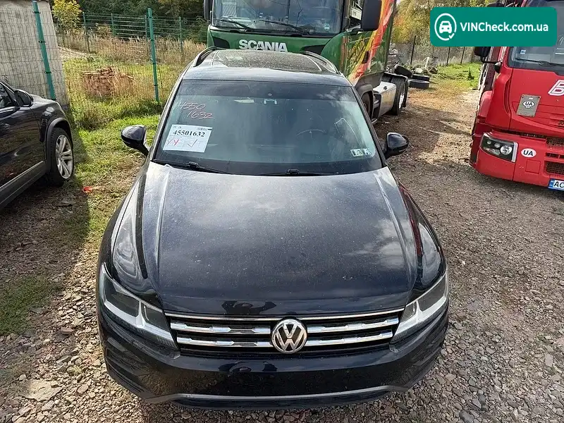 Volkswagen Tiguan 2018, фото з оголошення 2 з 14, VIN 3VV2B7AX1JM050798