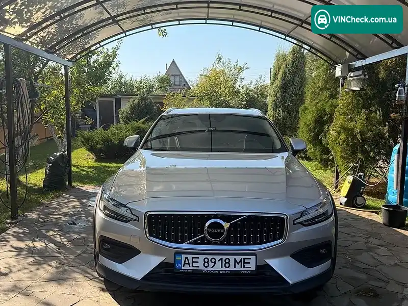Volvo V60 Cross Country 2019, фото з оголошення 2 з 7, VIN YV1ZZ25VCL1035167