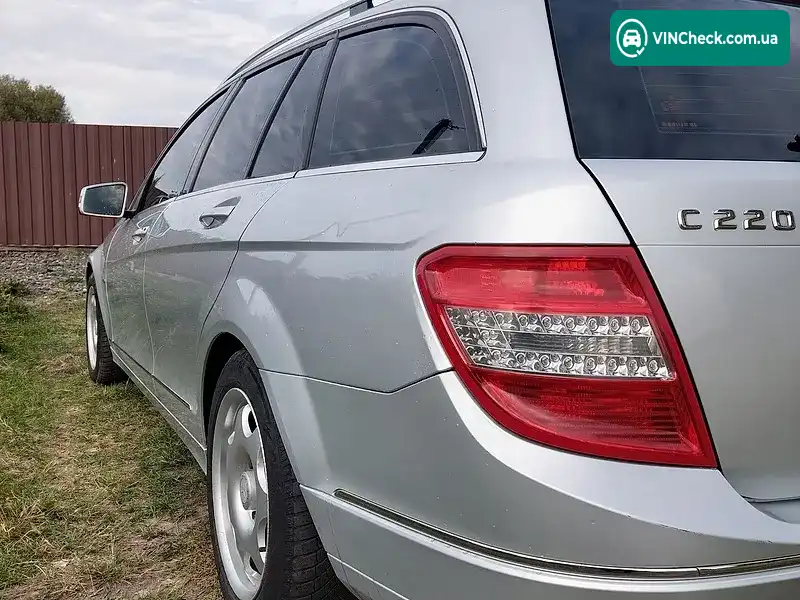 Mercedes-Benz C-Class 2011, фото з оголошення 2 з 16, VIN WDD2042021F650105