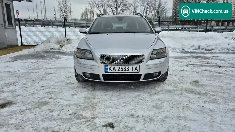 Volvo V50 2006, фото з оголошення 2 з 17, VIN YV1MW664962226968