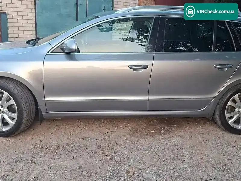 Skoda Superb 2010, фото з оголошення 2 з 20, VIN TMBJB73T6B9022337