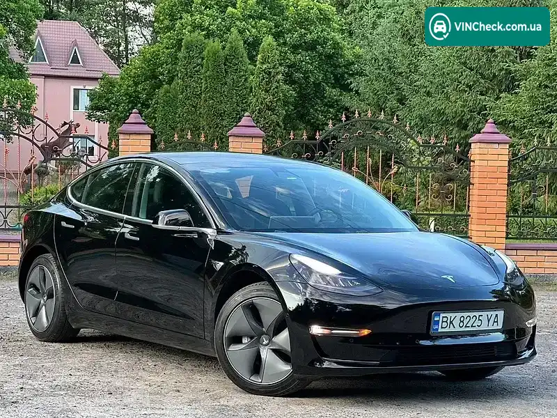 Tesla Model 3 2019, фото з оголошення 2 з 20, VIN 5YJ3E1EB0LF599597