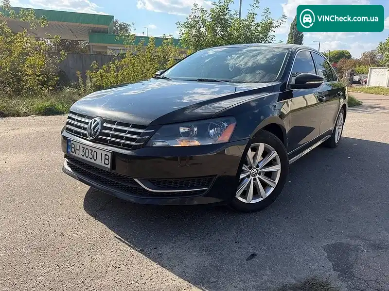 Volkswagen Passat 2012, фото з оголошення 1 з 17, VIN 1VWCH7A37CC029311