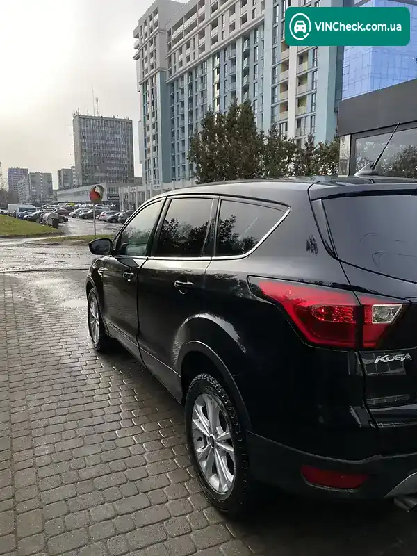 Ford Escape 2019, фото з оголошення 2 з 15, VIN 1FMCU0GD4KUA36694