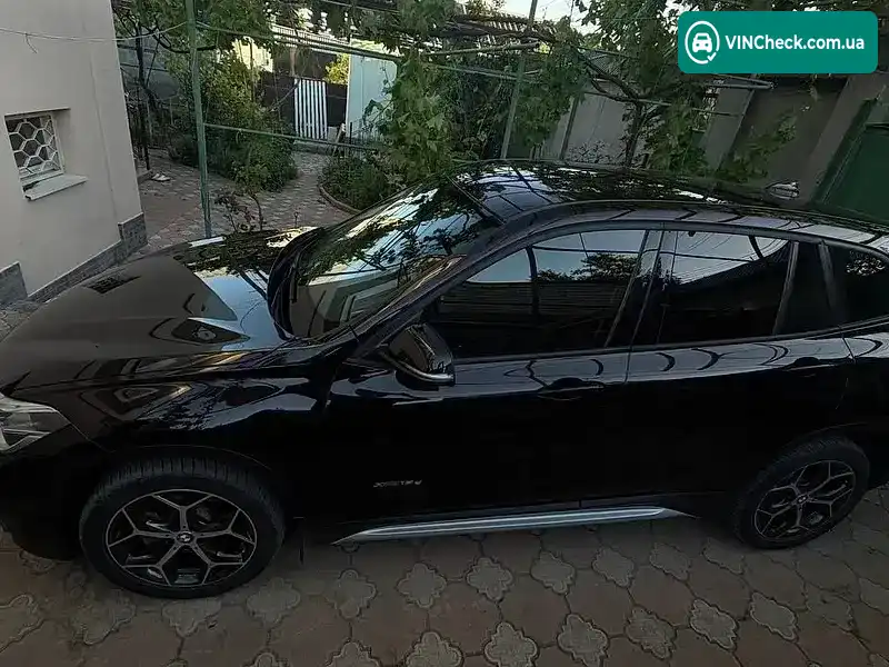 BMW X1 2015, фото з оголошення 2 з 5, VIN WBAHT91000P912368