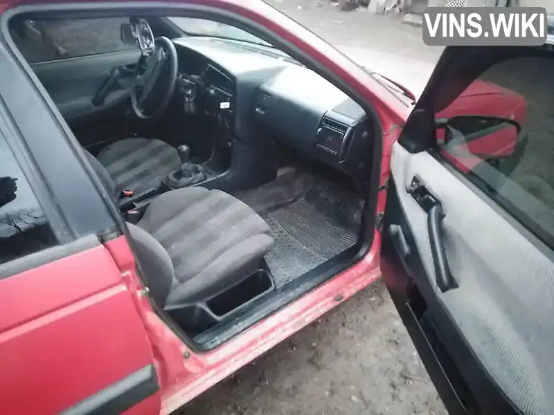 Volkswagen Passat 1988, фото з оголошення 1 з 9, VIN WVWZZZ31ZJE044780