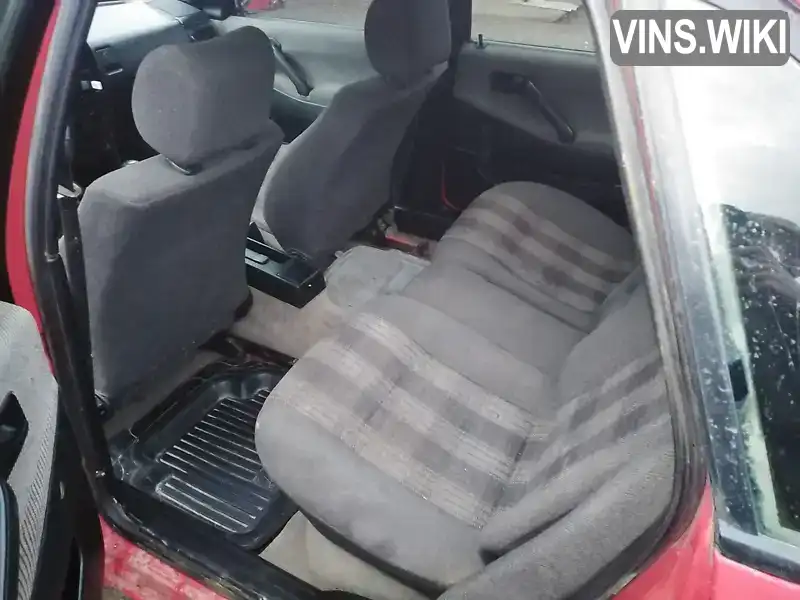 Volkswagen Passat 1988, фото з оголошення 2 з 9, VIN WVWZZZ31ZJE044780