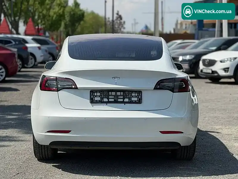 Tesla Model 3 2018, фото з оголошення 2 з 20, VIN 5YJ3E1EA7JF162006