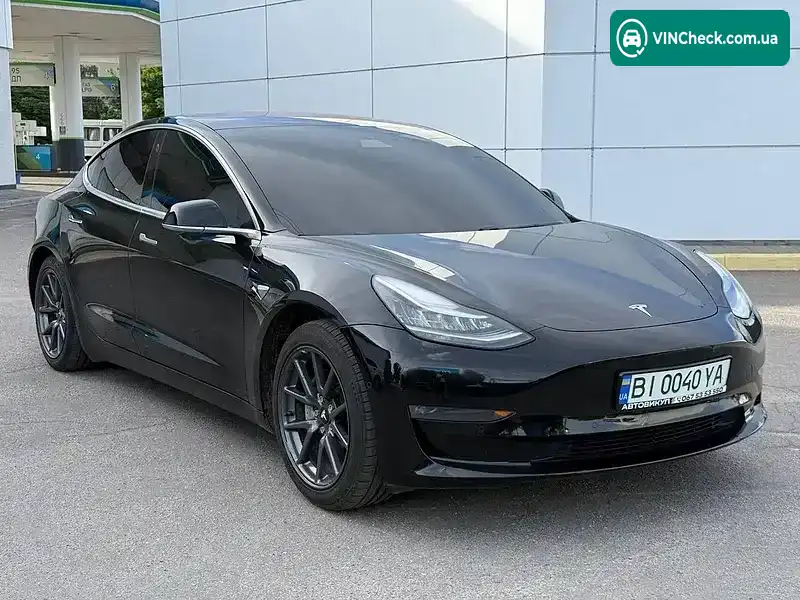 Tesla Model 3 2018, фото з оголошення 2 з 18, VIN 5YJ3E1EA1JF027359