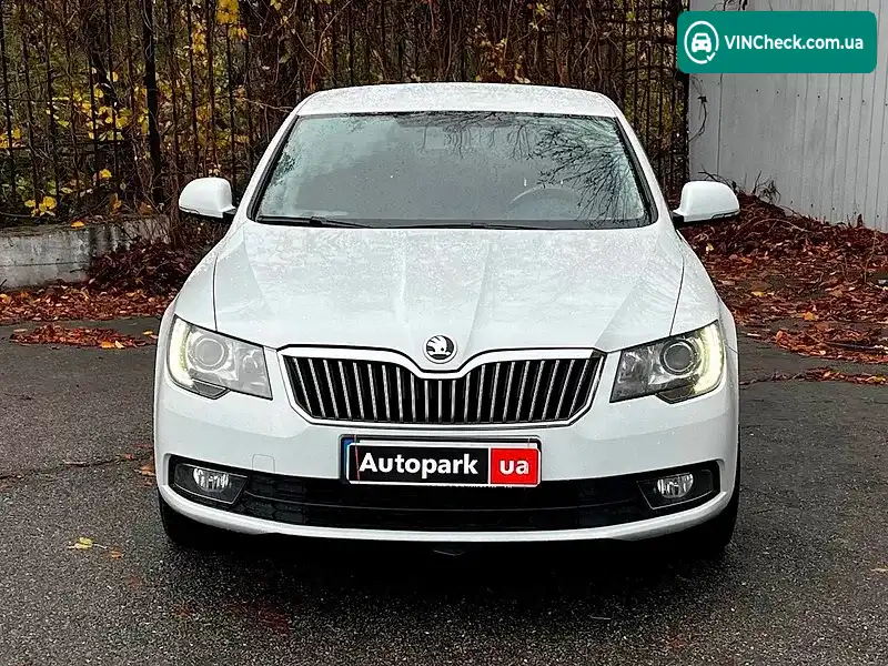 Skoda Superb 2015, фото з оголошення 2 з 20, VIN TMBAE73T0F9037445