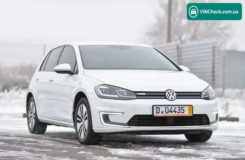 Volkswagen e-Golf 2018, фото з оголошення 2 з 20, VIN WVWZZZAUZHW953243