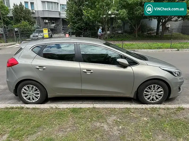Kia Ceed 2016, фото з оголошення 2 з 15, VIN U5YHN516AGL265930