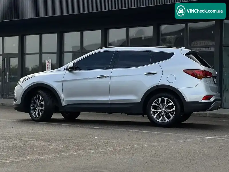 Hyundai Santa FE 2017, фото з оголошення 2 з 20, VIN KMHSW81UBJU795419