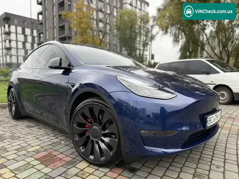 Tesla Model Y 2023, фото з оголошення 2 з 21, VIN 7SAYGDEF9PF682488