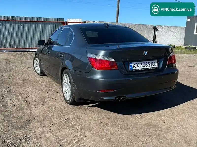 BMW 5 Series 2007, фото з оголошення 2 з 12, VIN WBANU31070BX99125