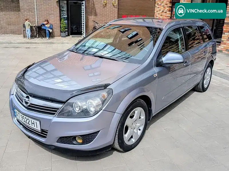 Opel Astra 2011, фото з оголошення 2 з 20, VIN W0L0AHL35B2065776