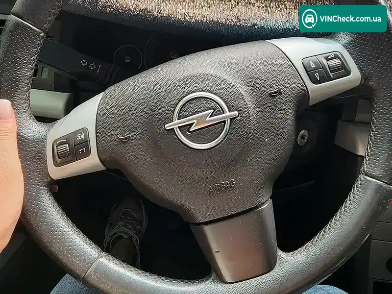 Opel Vectra 2005, фото з оголошення 2 з 15, VIN W0L0ZCF3551077818