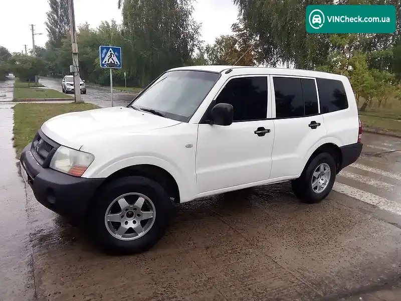 Mitsubishi Pajero 2002, фото з оголошення 1 з 14, VIN JMYLNV76W3J000106