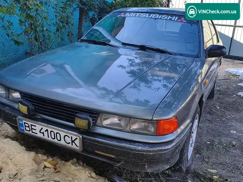 Mitsubishi Galant 1989, фото з оголошення 2 з 8, VIN JMBLNE33AKZ502466