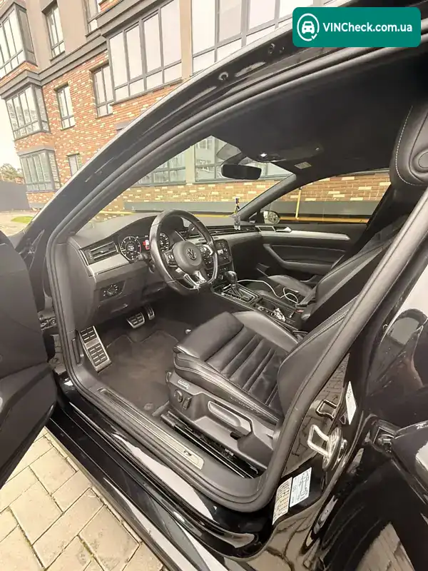 Volkswagen Passat 2018, фото з оголошення 2 з 14, VIN WVWZZZ3CZKE018689
