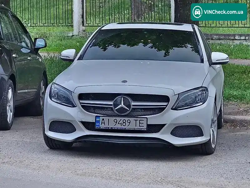 Mercedes-Benz C-Class 2018, фото з оголошення 1 з 12, VIN 55SWF4JB2JU275631