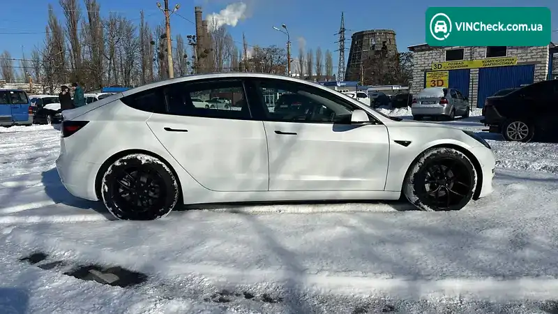 Tesla Model 3 2021, фото з оголошення 2 з 20, VIN 5YJ3E1EB7MF006982