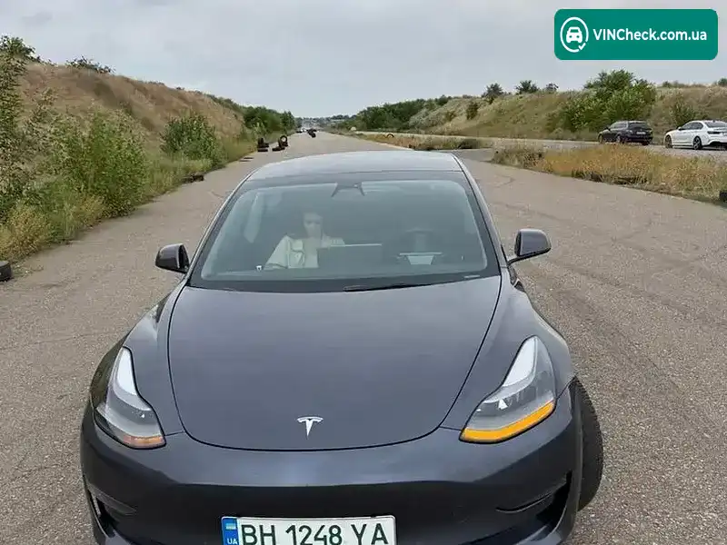 Tesla Model 3 2021, фото з оголошення 2 з 20, VIN 5YJ3E1EB6NF114902
