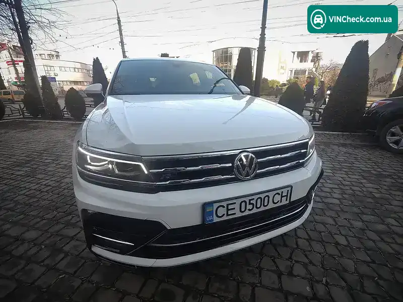 Volkswagen Tiguan 2020, фото з оголошення 2 з 19, VIN 3VV4B7AX2LM092067