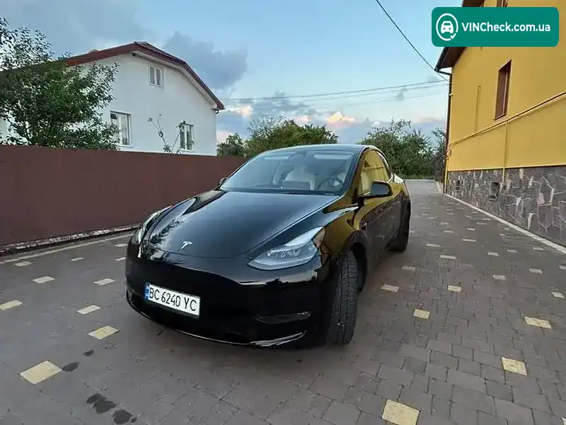 Tesla Model Y 2023, фото з оголошення 2 з 18, VIN 7SAYGDEE8PF796571