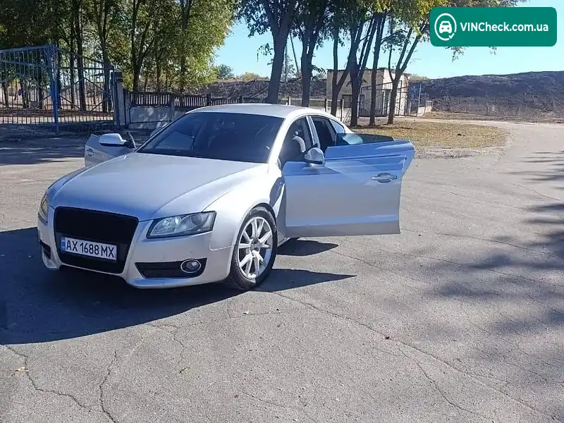 Audi A5 2010, фото з оголошення 2 з 11, VIN WAUZZZ8T7BA048654