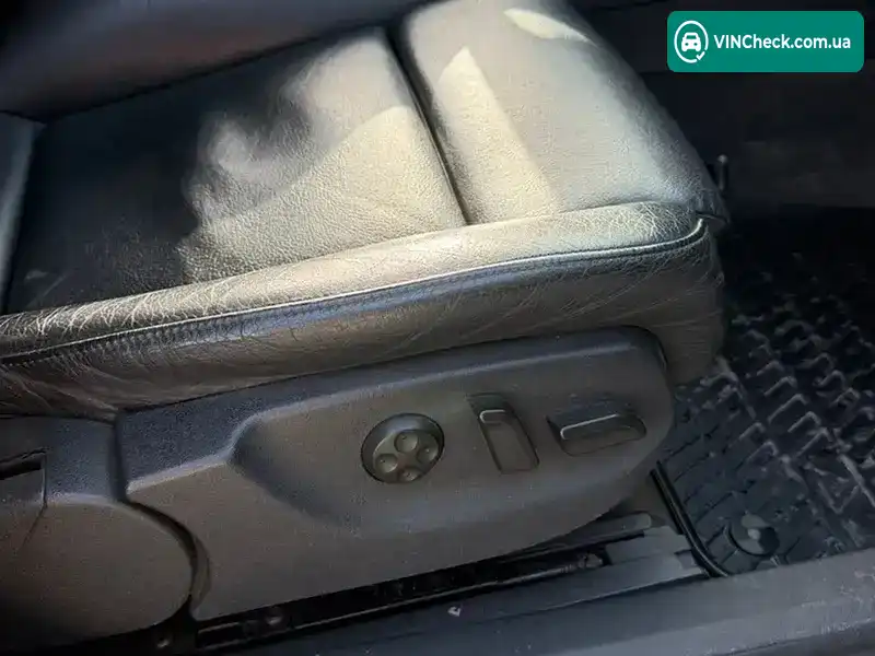 Audi A4 2003, фото з оголошення 2 з 15, VIN WAUZZZ8E63A405339