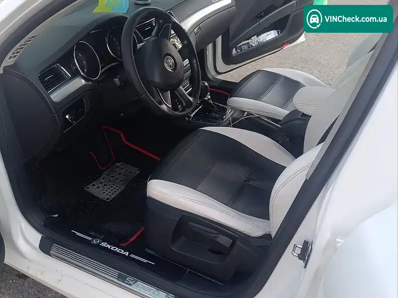 Skoda Superb 2013, фото з оголошення 2 з 11, VIN Y6UAB43T4EB300485
