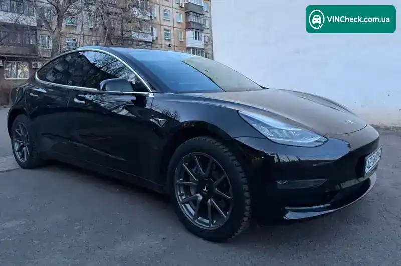 Tesla Model 3 2019, фото з оголошення 1 з 15, VIN 5YJ3E1EA3KF324201