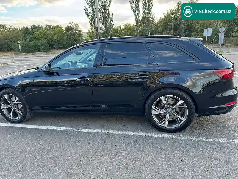 Audi A4 2019, фото з оголошення 2 з 20, VIN WAUZZZF41KA087350