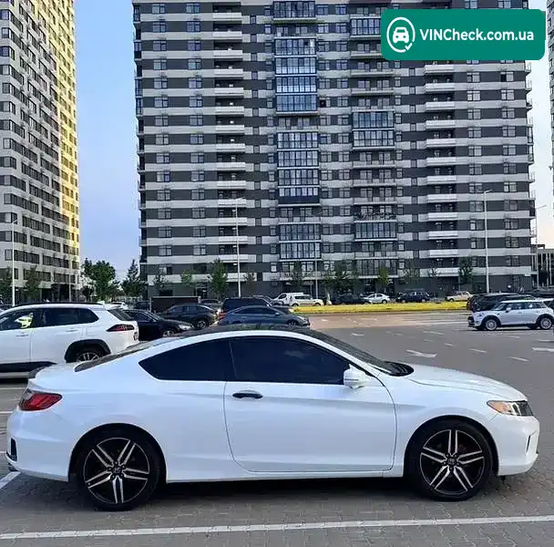 Honda Accord 2012, фото з оголошення 1 з 18, VIN 1HGCT1B80DA001325