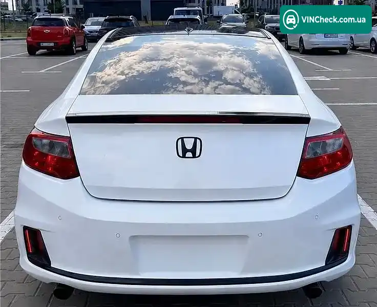 Honda Accord 2012, фото з оголошення 2 з 18, VIN 1HGCT1B80DA001325