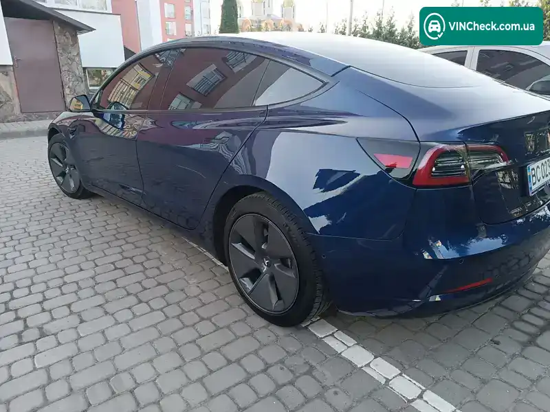 Tesla Model 3 2021, фото з оголошення 2 з 15, VIN 5YJ3E1EB5NF132081