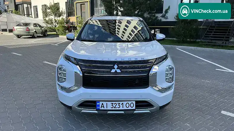 Mitsubishi Outlander 2021, фото з оголошення 1 з 20, VIN JA4J3UA81NZ004854