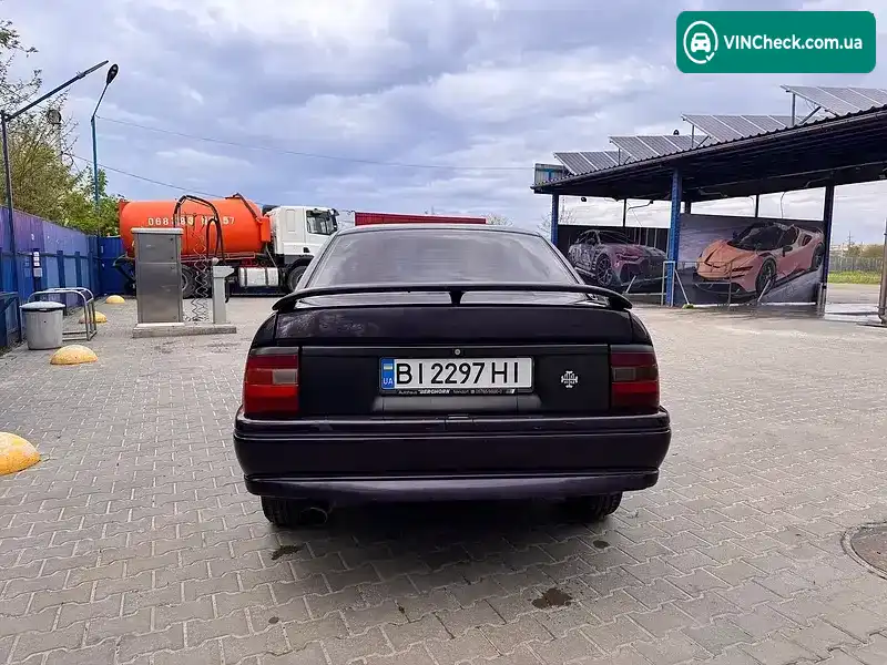 Opel Vectra 1993, фото з оголошення 1 з 20, VIN W0L000086G1092919