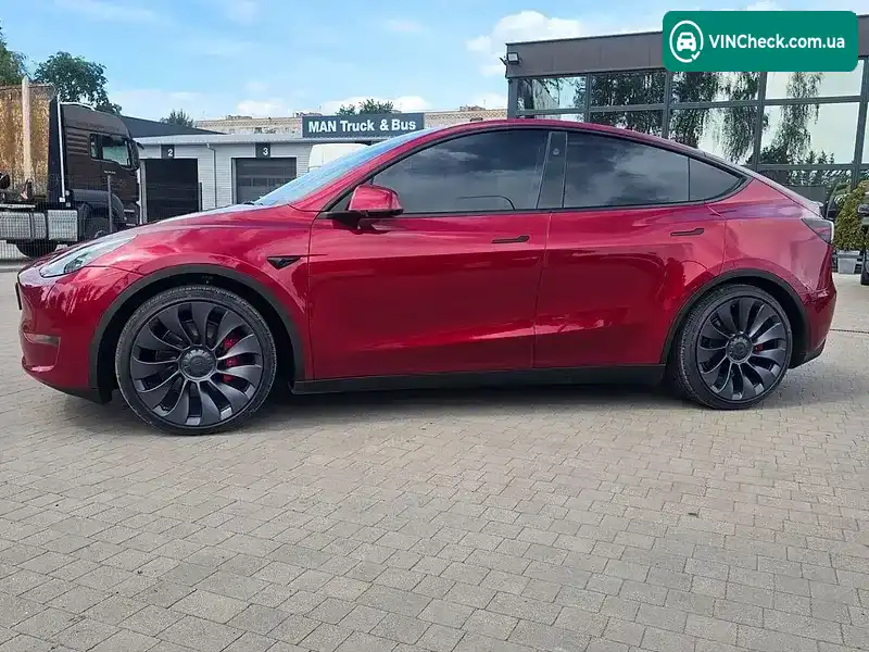 Tesla Model Y 2025, фото з оголошення 2 з 19, VIN 7SAYGDEF2SA377016