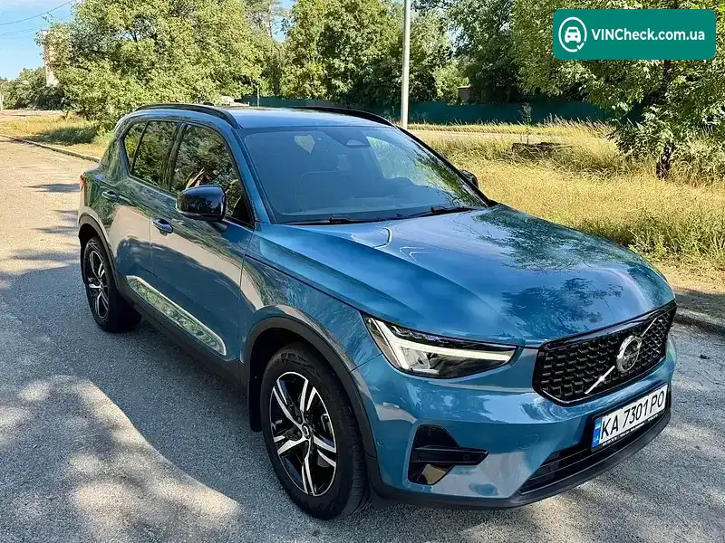 Volvo XC40 2022, фото з оголошення 1 з 20, VIN YV1XZK7V1P2966142