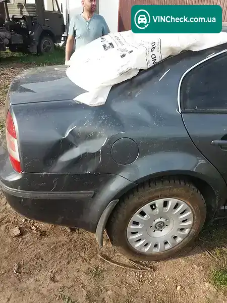 Skoda Superb 2006, фото з оголошення 2 з 13, VIN TMBDM63U979009518