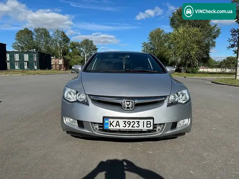 Honda Civic 2008, фото з оголошення 1 з 20, VIN NLAFD75708W060508
